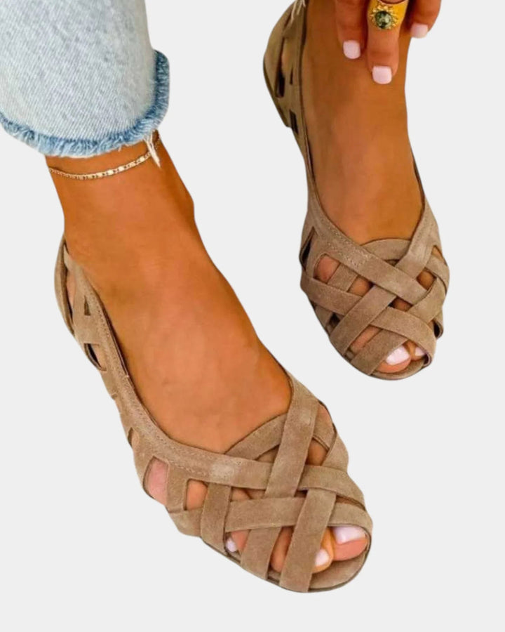 Fadwa | Gevlochten platte sandalen