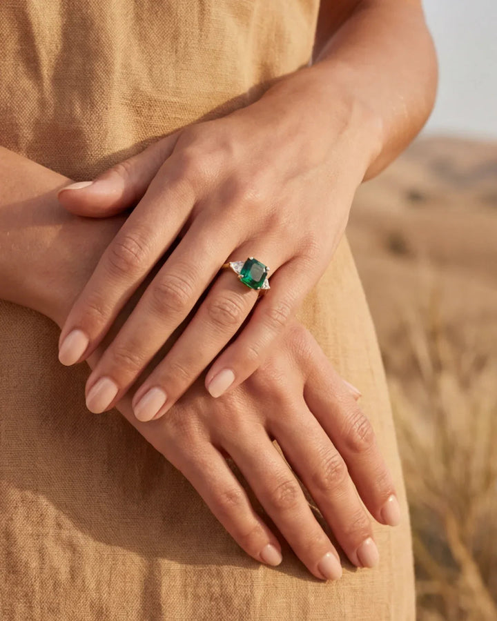 Berthe | ring met een steen groene