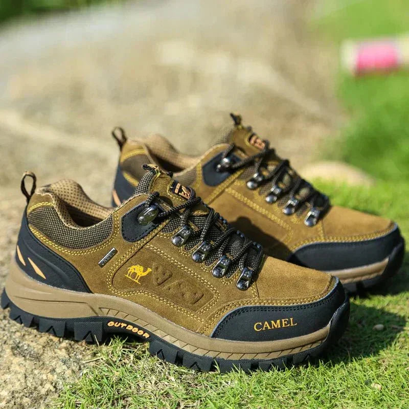 RAINER | Camelkleurige wandelschoenen