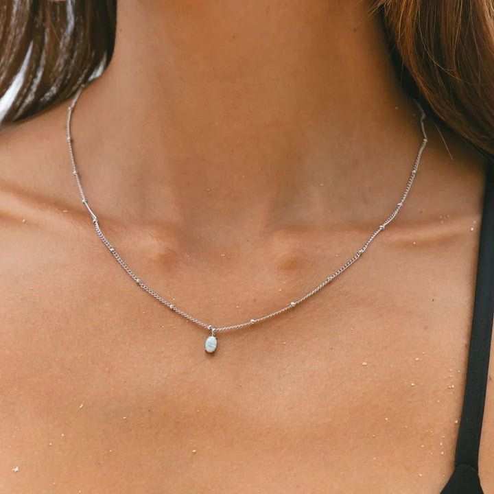 Marion | ketting in parels goudkleurige met hanger in opale