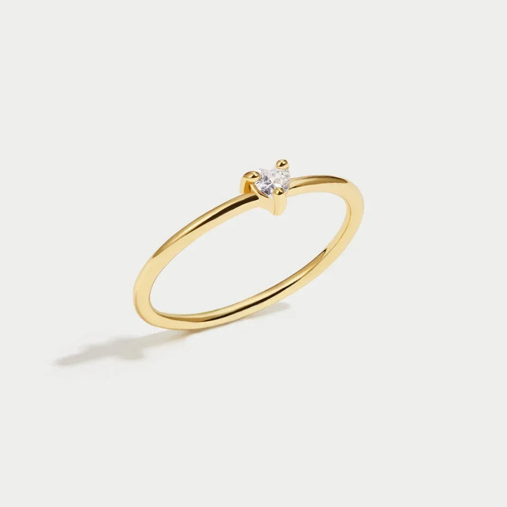 Leonie | Eenvoudige gouden ring met glad oppervlak